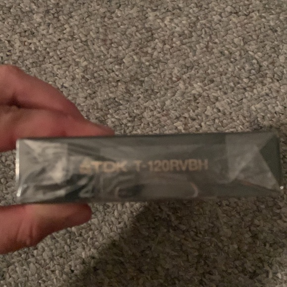 2 Revue Premium Quality 6 hrs VHS T-120 Tapes - Picture 5 of 16